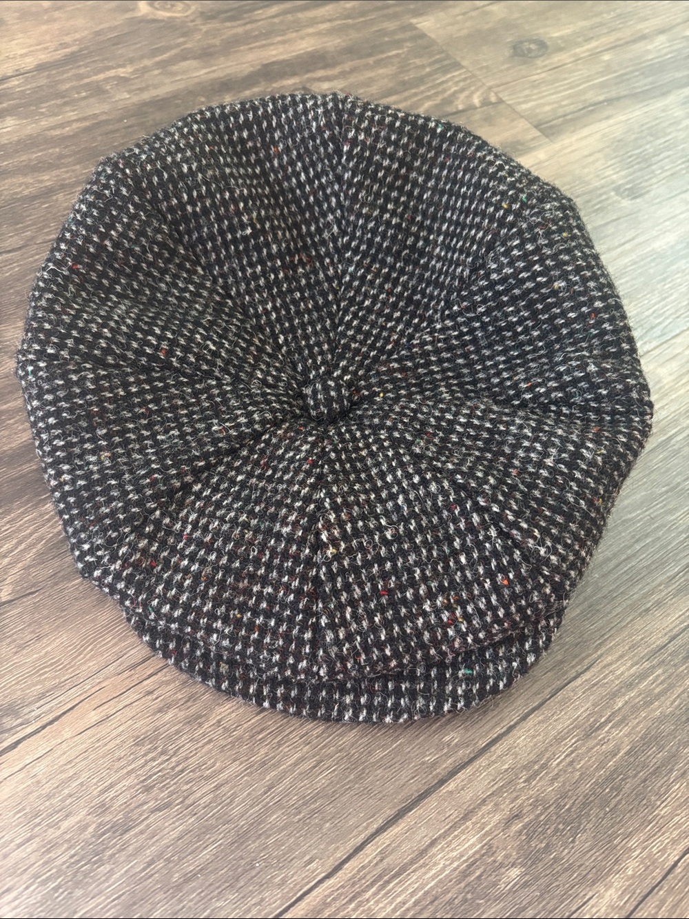 Vintage Eddie Bauer Harris Tweed Newsboy Cap Black White Speckled Wool Flat Cabb